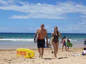 Solsenger og strandhåndklær