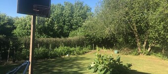 Suuri moderni huvila Sollentunassa Tukholman ulkopuolella