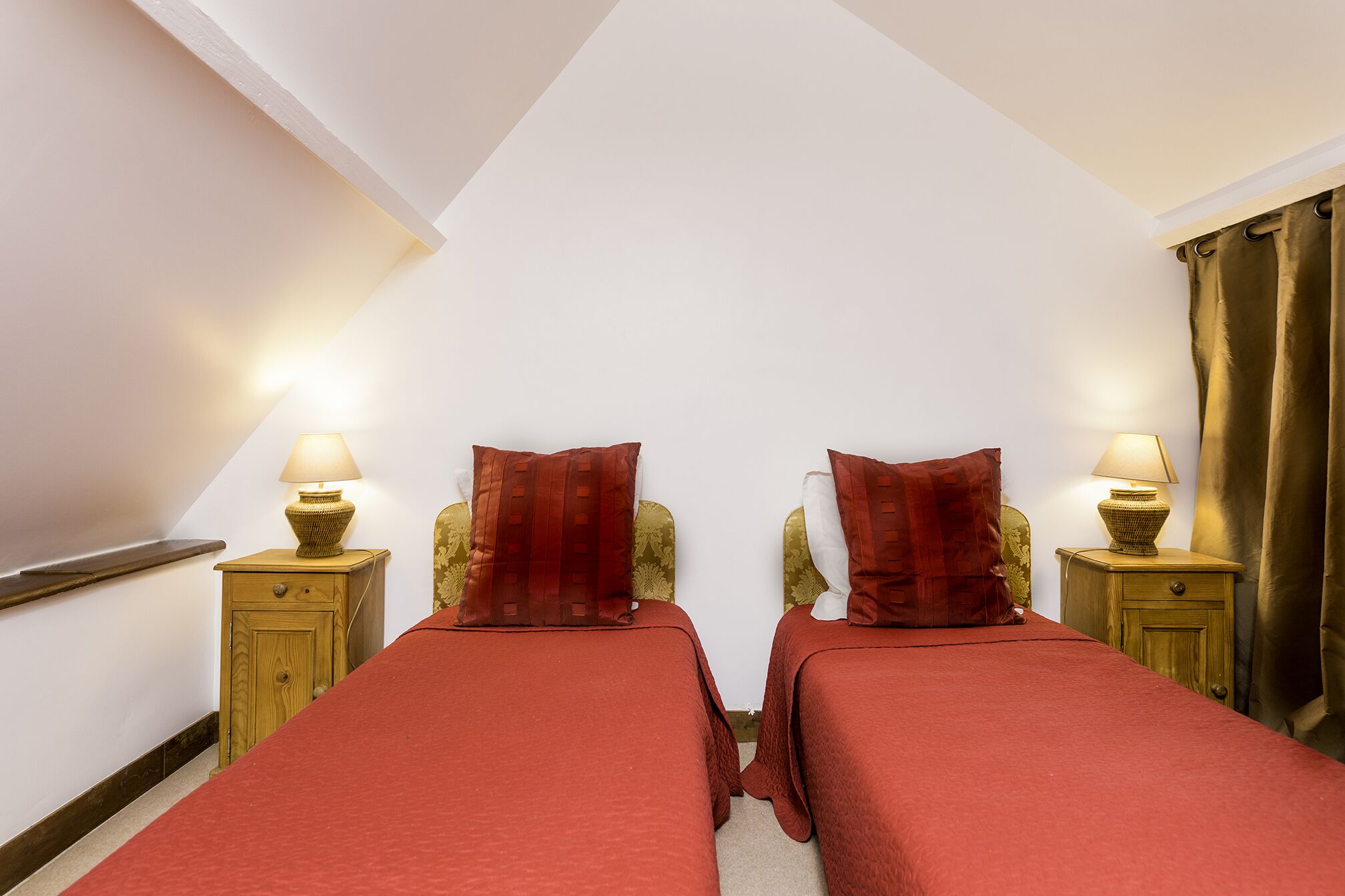 2 sovrum och sängkläder