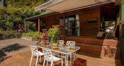 Cedar Cottage - Tairua Holiday Home