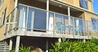 Tiromotu - Hahei Holiday Home