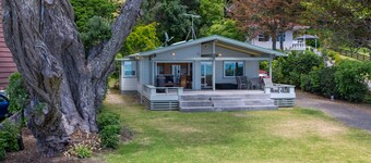 Kohi Point - Ohope Beachfront Holiday Home