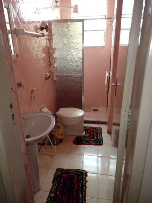 Hair dryer, towels - A safe, simple, and cozy apartment in the best location in the city. (Nova Friburgo)