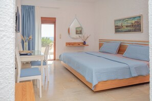 1 bedroom, in-room safe, iron/ironing board, free WiFi