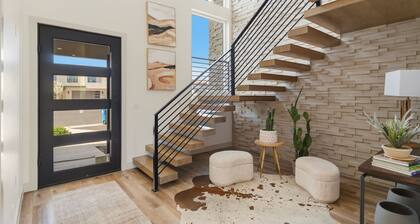 15 Bedroom Super Luxury Home w/ Private Pool!