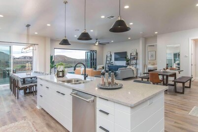 15 Bedroom Super Luxury Home w/ Private Pool!