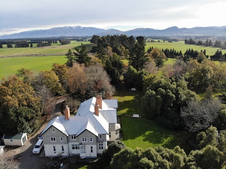 Exterior. The Granary:New stylish cottage at Gunyah Estate