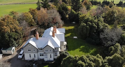 The Granary:New stylish cottage at Gunyah Estate