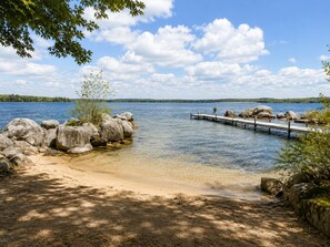 Am Strand, Liegestühle, Strandtücher