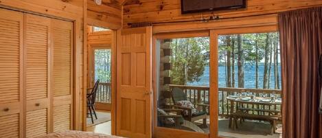 4 slaapkamers, een bureau, reisbedje, gratis wifi