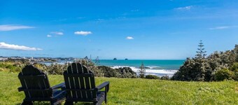 Stunning Family Holiday House in New Plymouth