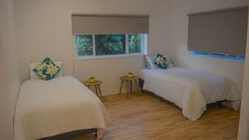 3 makuuhuonetta, silitysrauta/-lauta, ilmainen Wi-Fi, vuodevaatteet