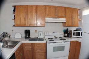 Kitchen with dishwasher