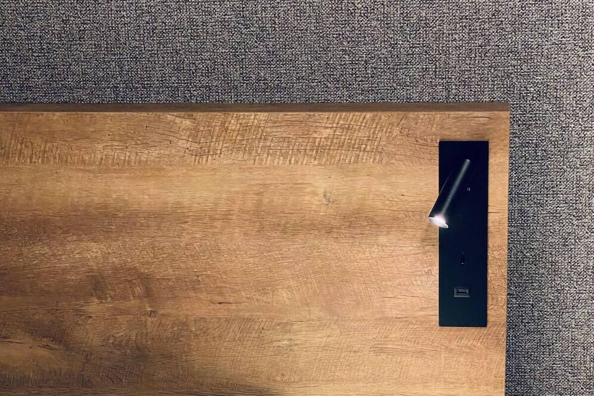 أغطية فراش متميزة وتجهيزات عازلة للصوت وواي فاي مجانًا وملاءات أسرّة