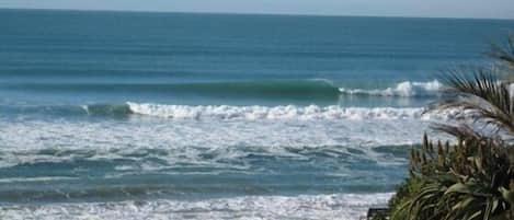 Una playa cerca, toallas de playa