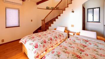 Deluxe Villa (with Private Open-air Bath, Paradis) | Free minibar, in-room safe, individually decorated