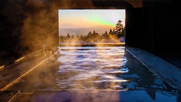 Deluxe Villa (with Private Open-air Bath, Grandevue) | Bathroom