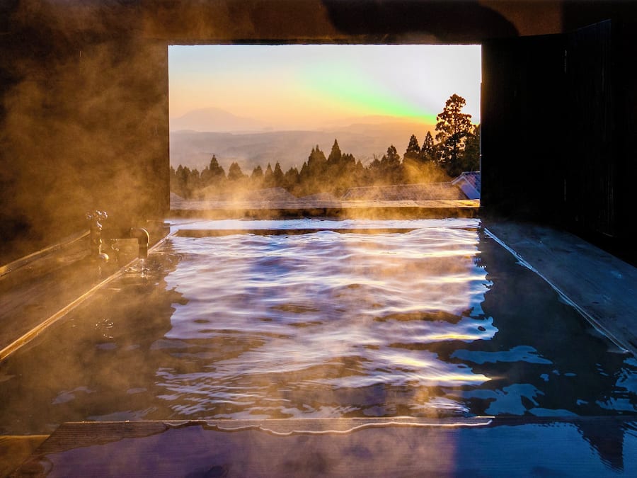 Deluxe Villa (with Private Open-air Bath, Grandevue) | Bathroom | Separate bathtub and shower, free toiletries, hair dryer, bathrobes