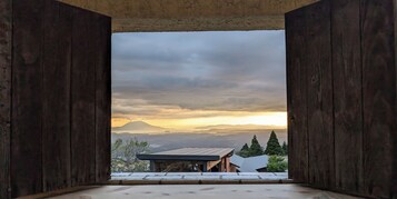 Villa Deluxe (with Private Open-air Bath, Paradis) | Vistas a la montaña