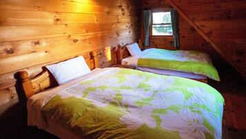 Villa superior (with Private Open-air Bath, Nature) | Artículos del minibar gratis y caja de seguridad en la habitación