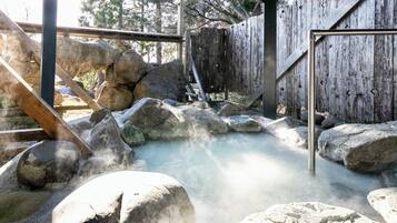 Superior Villa (with Private Open-air Bath, Nature) | Bathroom | Separate bathtub and shower, free toiletries, hair dryer, bathrobes