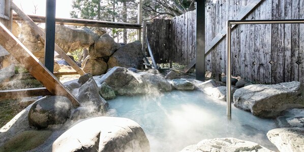 Superior Villa (with Private Open-air Bath, Nature) | Bathroom | Separate bathtub and shower, free toiletries, hair dryer, bathrobes - Villa Montpetre (Kirishima)