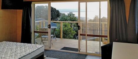 5 soverom, skrivebord, strykejern/-brett og wi-fi (inkludert)