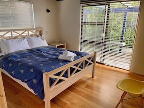 4 bedrooms, iron/ironing board, travel cot, free WiFi