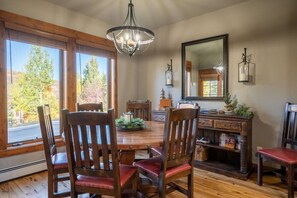 Dining - EagleRidge Retreat | Pool, Hot Tubs, Fitness Center, Fire Pit & More | Walk To Ski Slopes (Steamboat Springs)