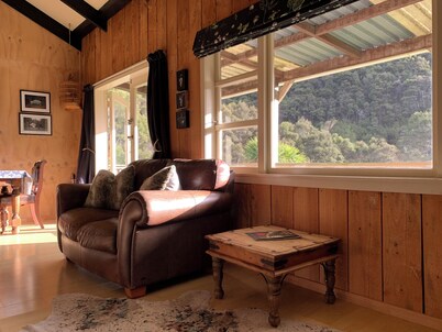 Peaceful and cosy off-grid nature hideaway, South Wairarapa 