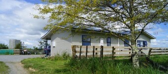 Waihakeke-a rural getaway so close to town