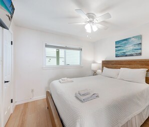 1 habitación, tabla de planchar con plancha, wifi y ropa de cama 