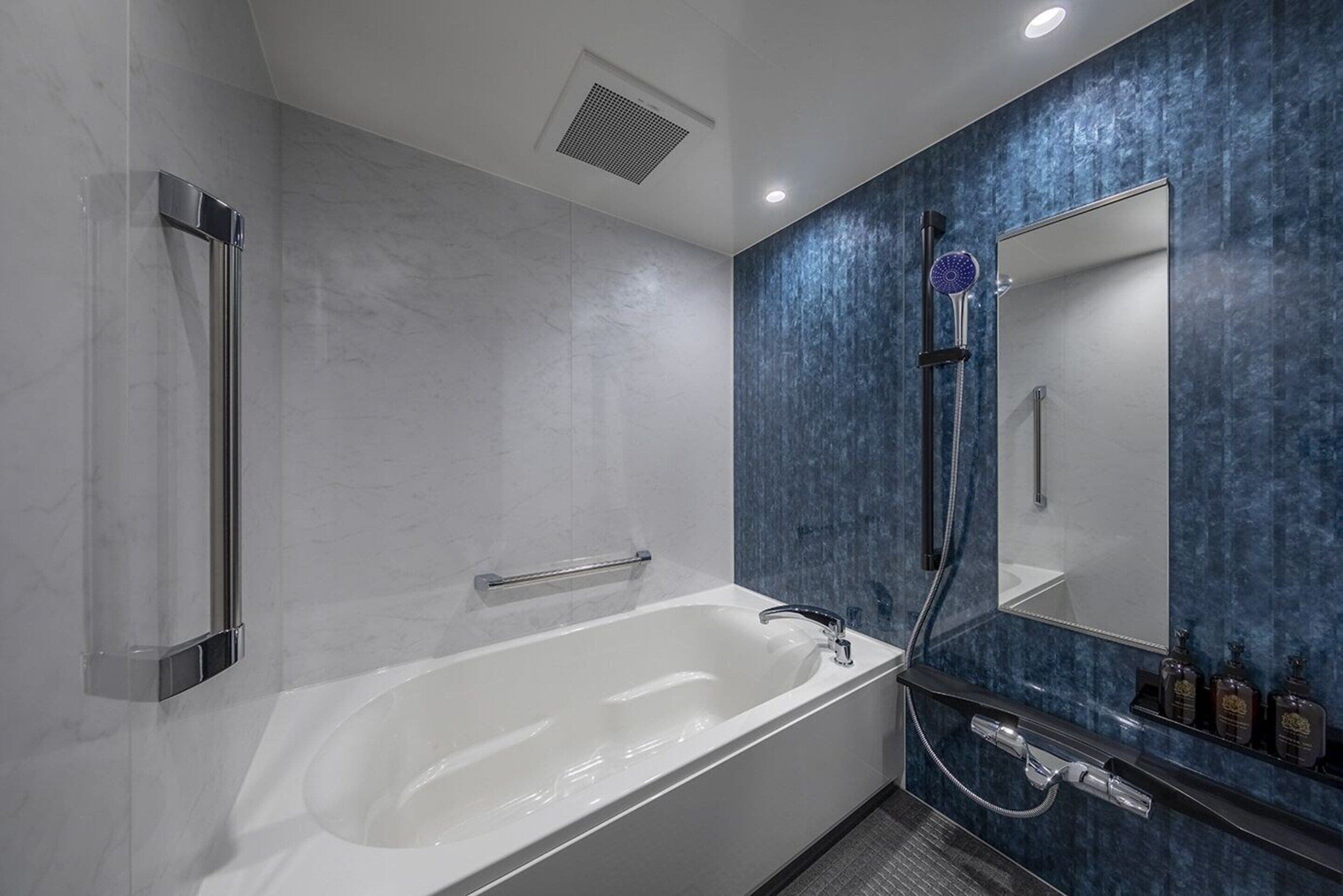 slash superior twin room | bathroom sink