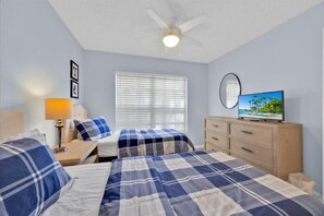 3 bedrooms, iron/ironing board, WiFi, bed sheets