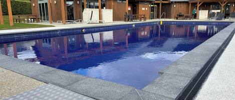 Beheizter Pool