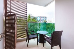 Studio | Balcony - Amari Seaview Huahin Condominium (Hua Hin)