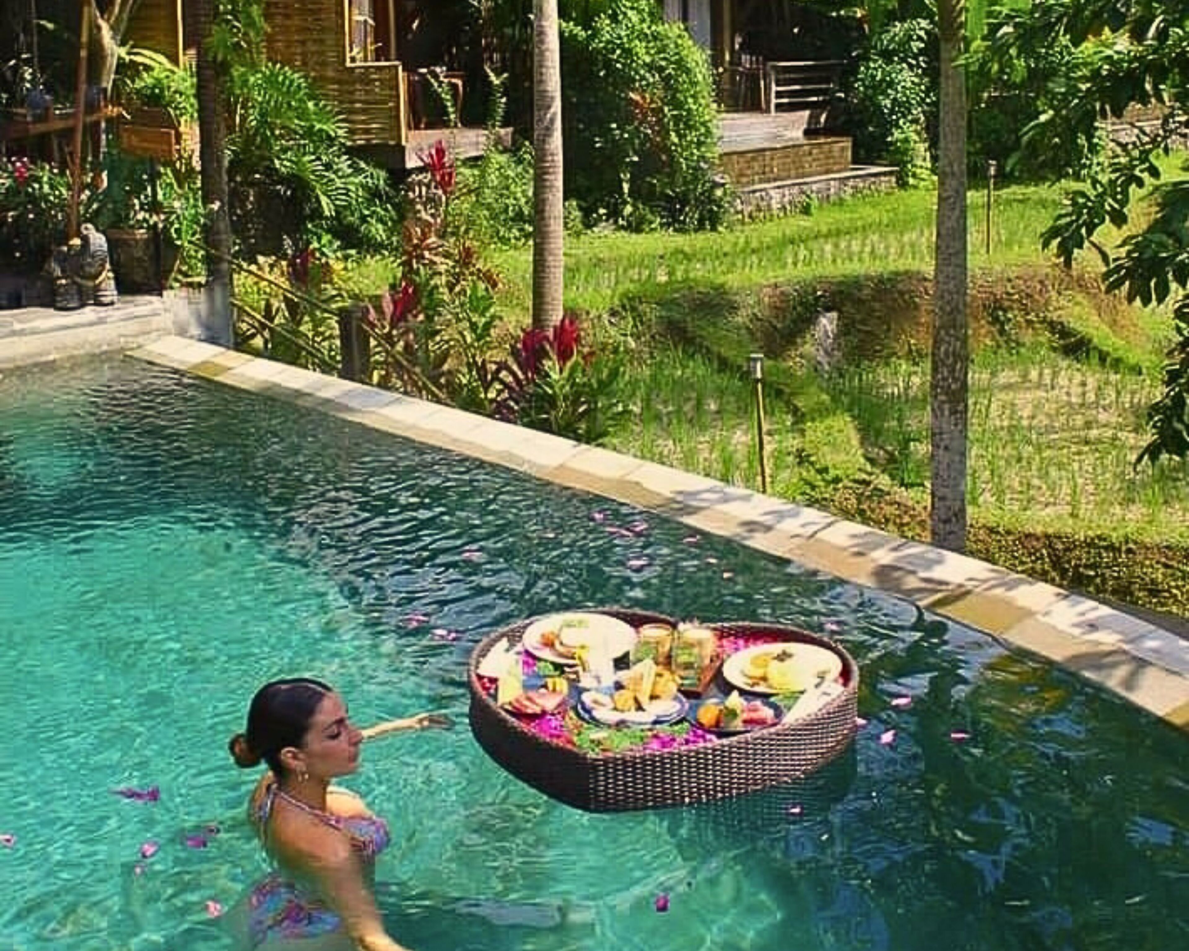 A pool with a floating bar area.