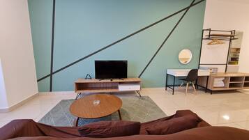 Monolocale Deluxe, 2 letti queen | Postazione laptop, ferro/asse da stiro, Wi-Fi gratuito