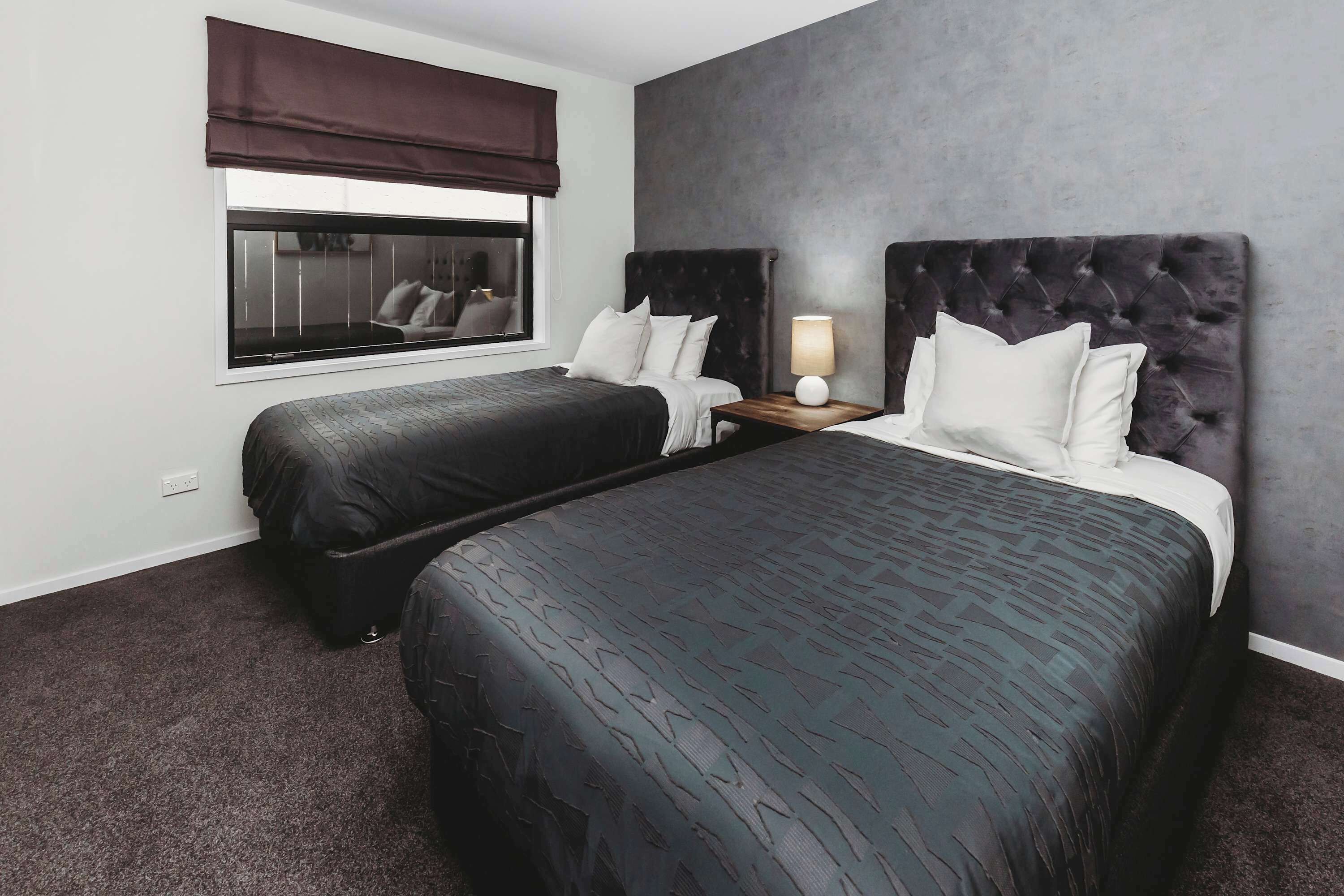 3 chambres, fer et planche à repasser, Wi-Fi, draps fournis