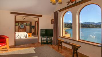 2 dormitoris, planxa i posts de planxar, wifi gratuïta i roba de llit