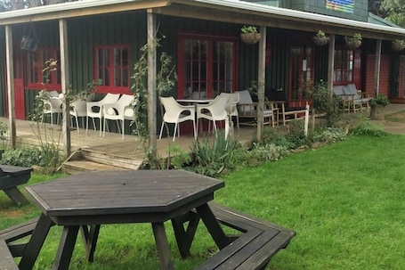 Outdoor dining. Stunning sea views from this loft appartment