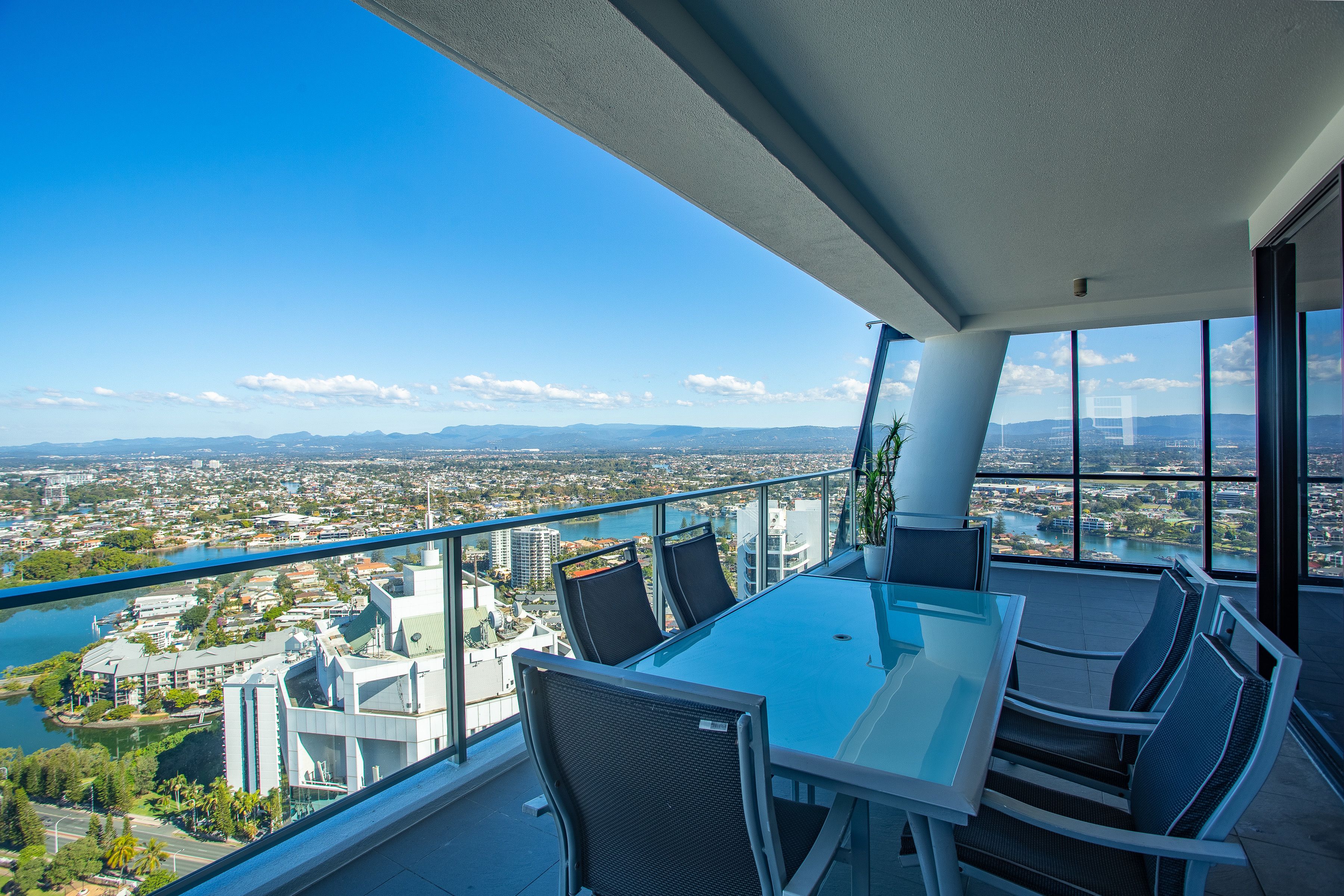 Circle on Cavill - Private Apartments — image 5