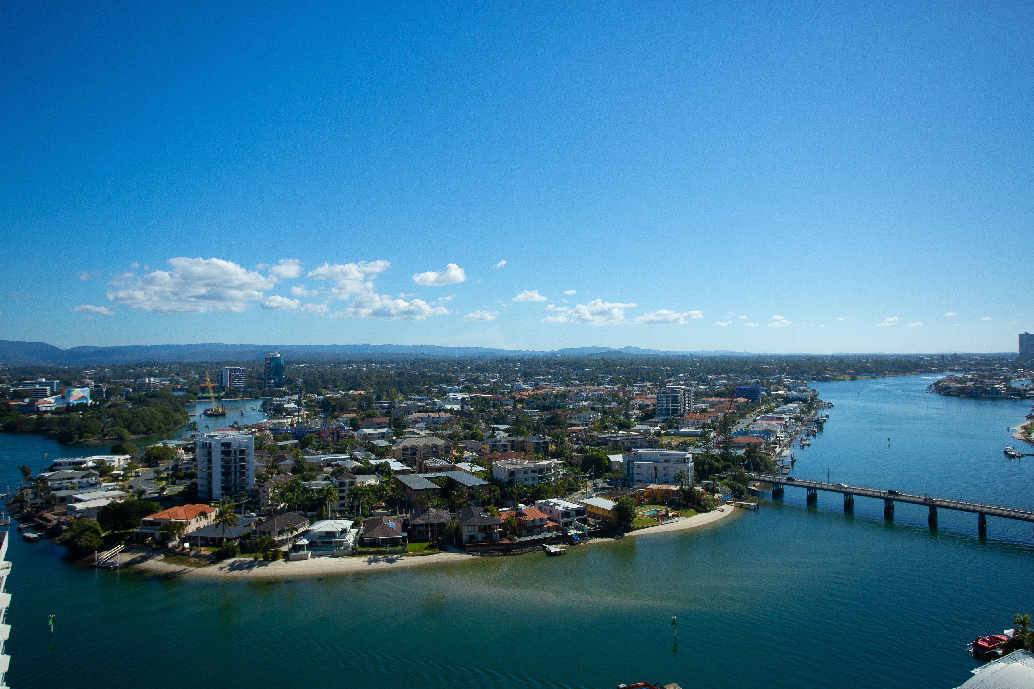 Circle on Cavill - Private Apartments — image 25