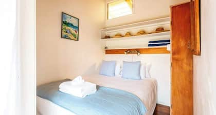 Sunshine Cottage by the Sea | Stay Waiheke
