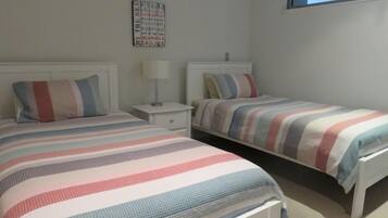3 bedrooms, iron/ironing board, travel cot, free WiFi