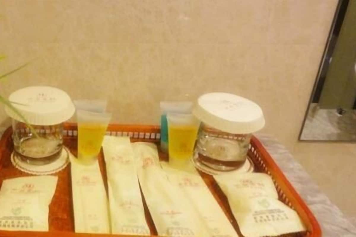 Shower, free toiletries, hair dryer, slippers