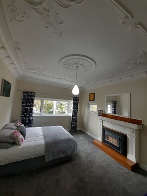 6 habitaciones, escritorio, tabla de planchar con plancha y wifi gratis