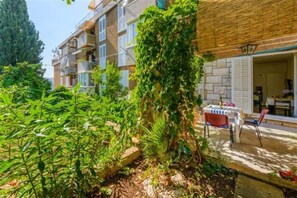 Outdoor dining - Apartment GB - One Bedroom Apartment with Terrace (Dubrovnik)