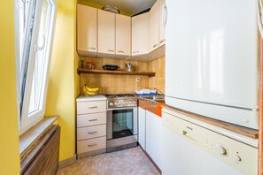 Fridge, oven, dishwasher, toaster