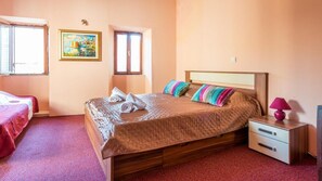 1 bedroom, WiFi, bed sheets